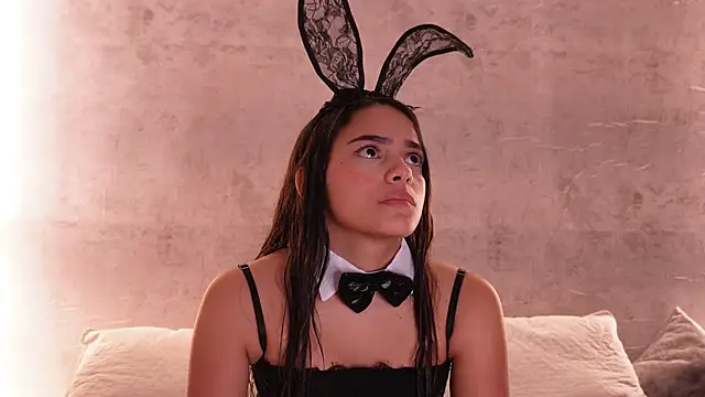 Nicky and Blake online show from October 31, 8:54 pm