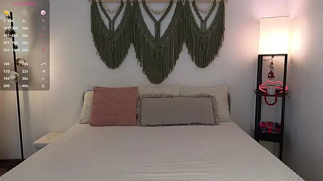 AliceMYs online show from March 25, 11:16 am