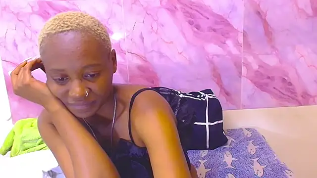 Snapshot of EbonyOlive69 chatting on October 22, 5:19 am EbonyOlive69 online show from October 22, 5:19 am