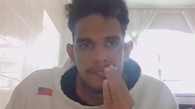 Snapshot of RenziTatte chatting on September 22, 12:40 pm RenziTatte online show from September 22, 12:40 pm