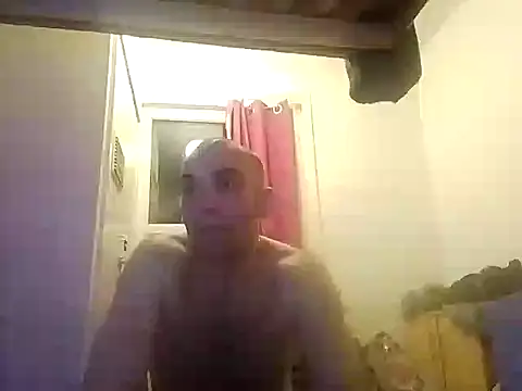 Snapshot of DrbigdickUK chatting on February 28, 10:28 pm DrbigdickUK online show from February 28, 10:28 pm