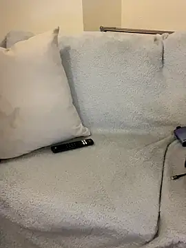 Snapshot of UKSYDNEYFOX chatting on November 8, 6:51 pm UKSYDNEYFOX online show from November 8, 6:51 pm