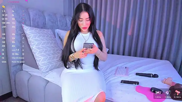 ashlyestone online show from March 15, 2:17 am