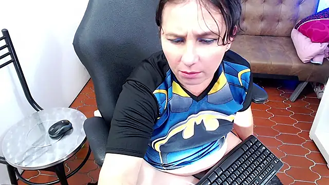 victoria jones online show from March 15, 4:43 pm