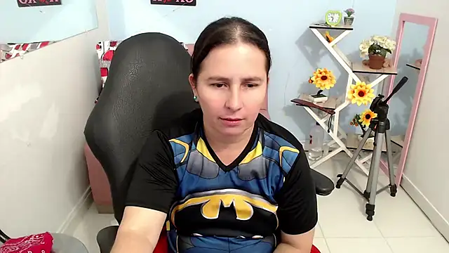 victoria jones online show from September 13, 1:33 pm