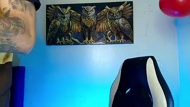 Snapshot of Damian_latinxxx chatting on February 15, 3:09 am Damian latinxxx online show from February 15, 3:09 am