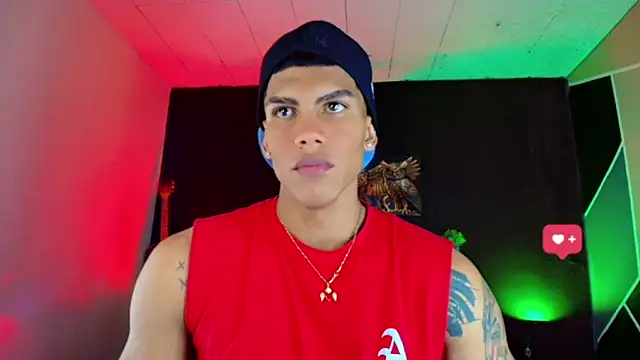 Snapshot of Damian_latinxxx chatting on February 27, 5:56 am Damian latinxxx online show from February 27, 5:56 am