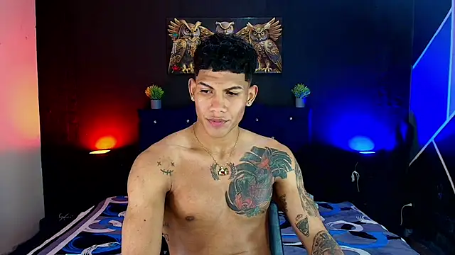 Snapshot of Damian_latinxxx chatting on March 4, 9:07 am Damian latinxxx online show from March 4, 9:07 am