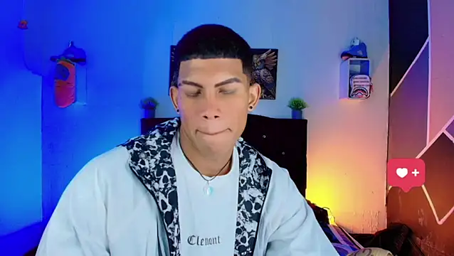 Snapshot of Damian_latinxxx chatting on March 12, 6:07 am Damian latinxxx online show from March 12, 6:07 am