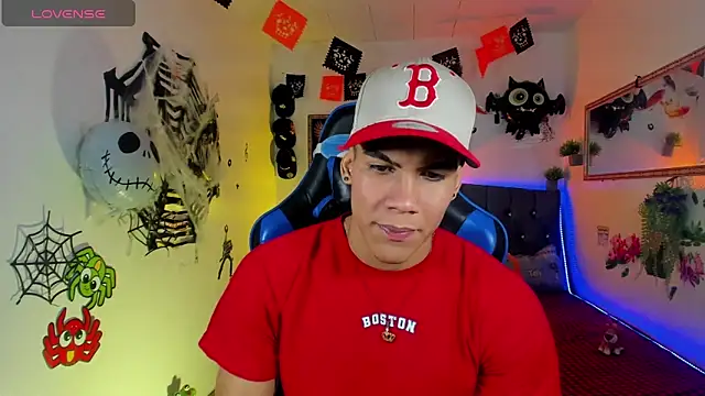 Snapshot of Damian_latinxxx chatting on October 10, 3:05 am Damian latinxxx online show from October 10, 3:05 am