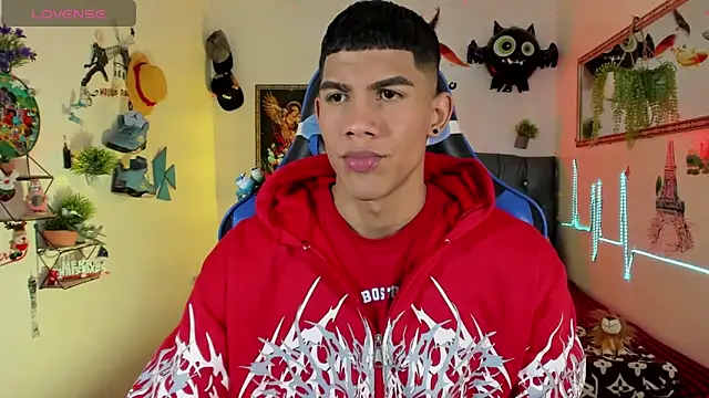 Snapshot of Damian_latinxxx chatting on November 15, 3:15 am Damian latinxxx online show from November 15, 3:15 am