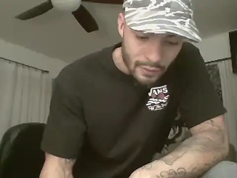 JohnnyDeep187 online show from January 8, 7:45 am