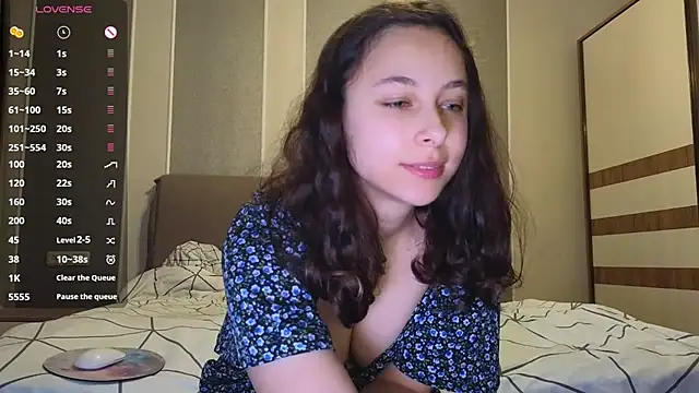 Snapshot of Agatha_Sade chatting on March 11, 3:56 pm Agatha Sade online show from March 11, 3:56 pm