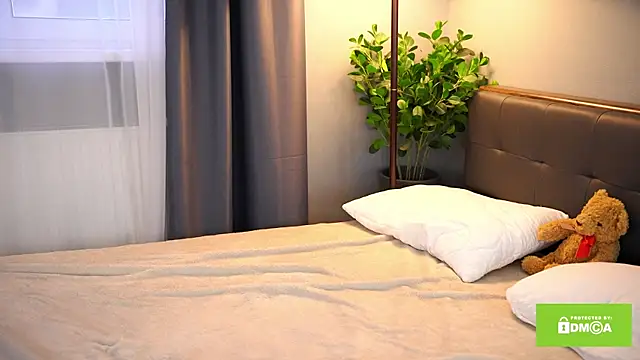 Snapshot of Bellacle chatting on February 7, 1:32 pm Bellacle online show from February 7, 1:32 pm