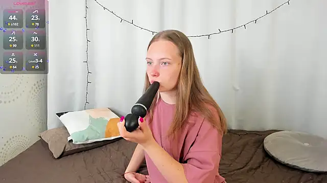 Snapshot of bubble_bbb chatting on December 26, 4:21 am bubble bbb online show from December 26, 4:21 am