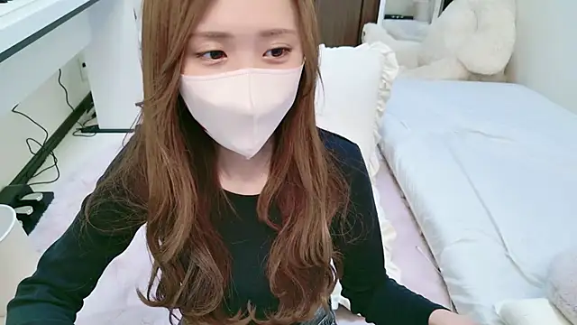 -SHINON- online show from January 12, 2:30 pm