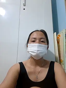 Baby-sexytits18 online show from March 12, 11:31 am