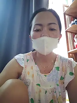 Baby-sexytits18 online show from September 30, 11:32 pm