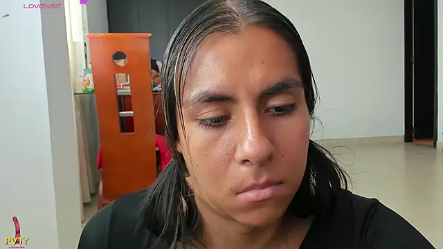 Kamilasalazar online show from February 15, 6:01 pm