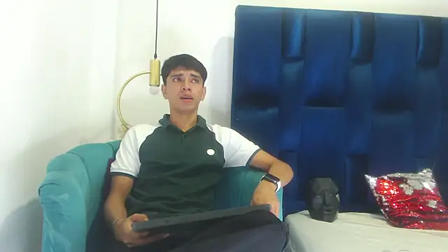 Santy carrington online show from March 14, 2:33 pm