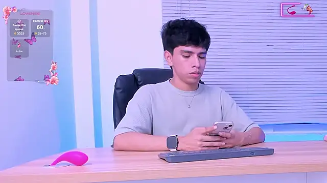 Santy carrington online show from April 20, 2:31 pm