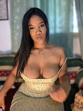 Snapshot of JennamartinyII chatting on January 15, 11:43 am JennamartinyII online show from January 15, 11:43 am