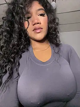 Snapshot of JennamartinyII chatting on December 1, 4:34 pm JennamartinyII online show from December 1, 4:34 pm