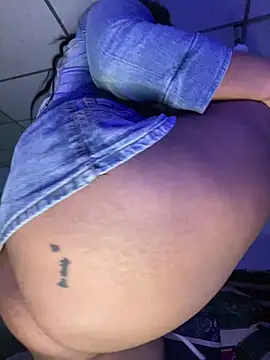 JennamartinyII online show from December 3, 1:31 pm