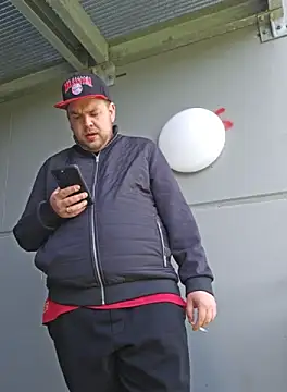 PupW0lfy online show from October 1, 10:32 am