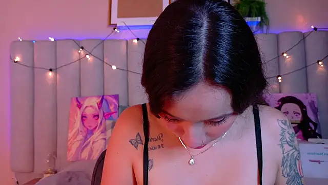 AmbarHills 1 online show from November 10, 11:42 am