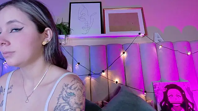 AmbarHills 1 online show from February 1, 11:42 am