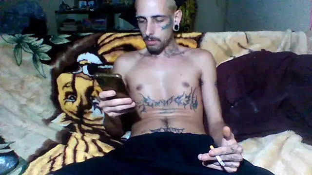 Snapshot of sellvageria chatting on November 28, 10:34 pm sellvageria online show from November 28, 10:34 pm