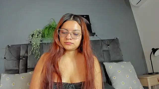 Snapshot of AbbyWathson chatting on September 29, 7:40 pm AbbyWathson online show from September 29, 7:40 pm