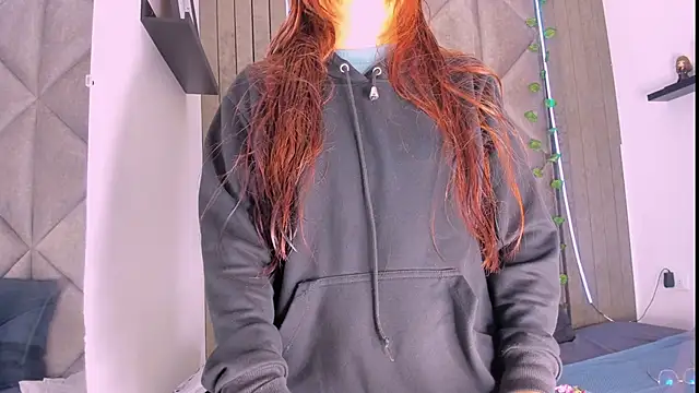 Snapshot of AbbyWathson chatting on November 3, 7:37 pm AbbyWathson online show from November 3, 7:37 pm