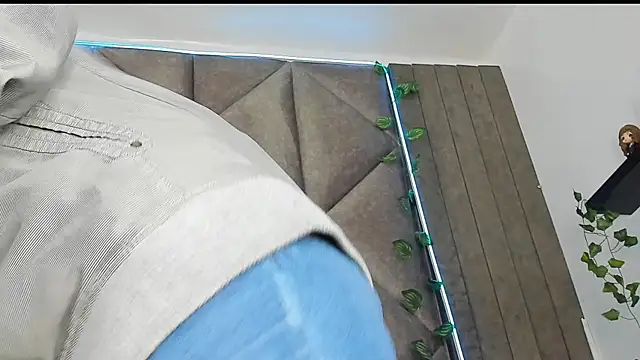 Snapshot of AbbyWathson chatting on November 8, 7:45 pm AbbyWathson online show from November 8, 7:45 pm