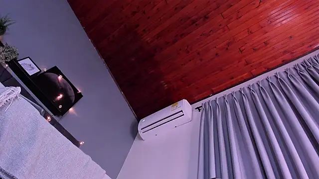 Snapshot of AbbyWathson chatting on November 11, 8:20 pm AbbyWathson online show from November 11, 8:20 pm