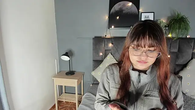 Snapshot of AbbyWathson chatting on November 19, 11:43 am AbbyWathson online show from November 19, 11:43 am