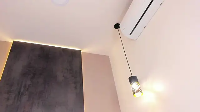 Snapshot of AbbyWathson chatting on November 26, 12:44 am AbbyWathson online show from November 26, 12:44 am