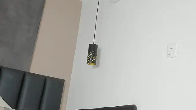 Snapshot of AbbyWathson chatting on February 6, 11:57 am AbbyWathson online show from February 6, 11:57 am