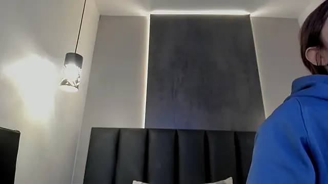 Snapshot of AbbyWathson chatting on February 9, 11:58 am AbbyWathson online show from February 9, 11:58 am