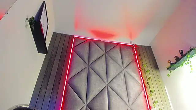 Snapshot of AbbyWathson chatting on February 25, 11:53 am AbbyWathson online show from February 25, 11:53 am