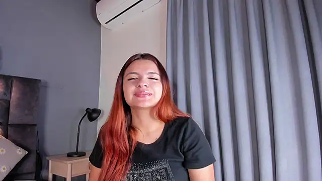 Snapshot of AbbyWathson chatting on March 4, 12:00 pm AbbyWathson online show from March 4, 12:00 pm