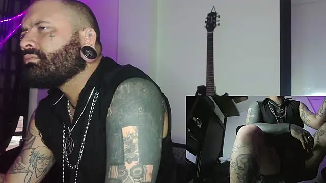 darkclothes online show from December 27, 11:28 am