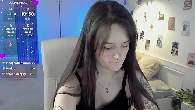 Snapshot of SashaSunlight chatting on January 11, 8:43 pm SashaSunlight online show from January 11, 8:43 pm