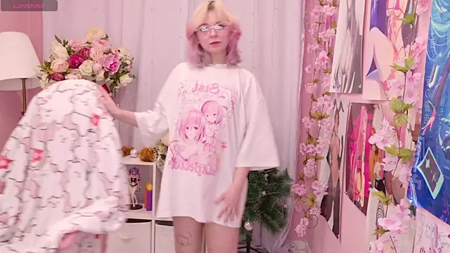 Snapshot of Coconut_Mia chatting on December 17, 8:59 pm Coconut Mia online show from December 17, 8:59 pm