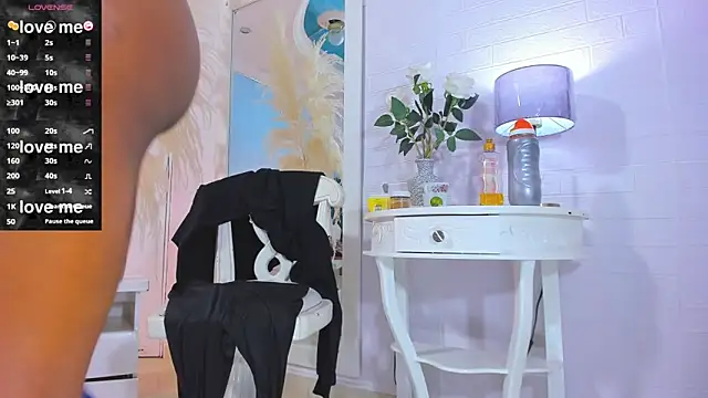 Snapshot of RicoBrown777_ chatting on March 11, 9:56 am RicoBrown777 online show from March 11, 9:56 am