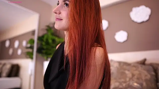 Snapshot of AylinMillerxs chatting on October 8, 7:55 pm AylinMillerxs online show from October 8, 7:55 pm