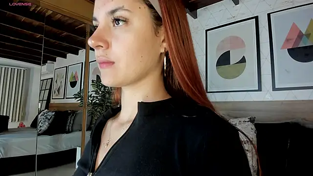 Snapshot of AylinMillerxs chatting on October 12, 12:59 pm AylinMillerxs online show from October 12, 12:59 pm