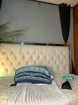 Snapshot of Aidan_twink chatting on September 26, 11:53 pm Aidan twink online show from September 26, 11:53 pm