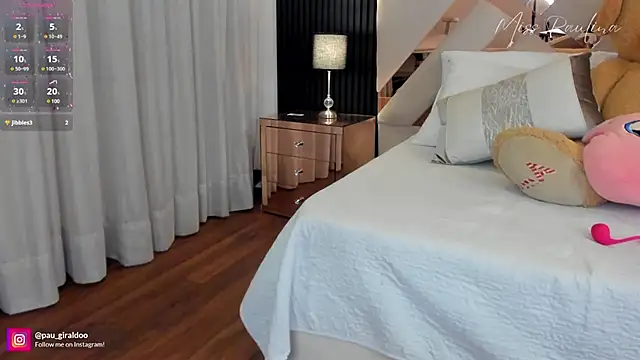 misspaulinaa online show from January 16, 11:16 pm